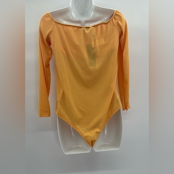 BOOHOO OFF THE SHOULDER RIB KNIT BODYSUIT SZ 12 NWT - Picture 6 of 12